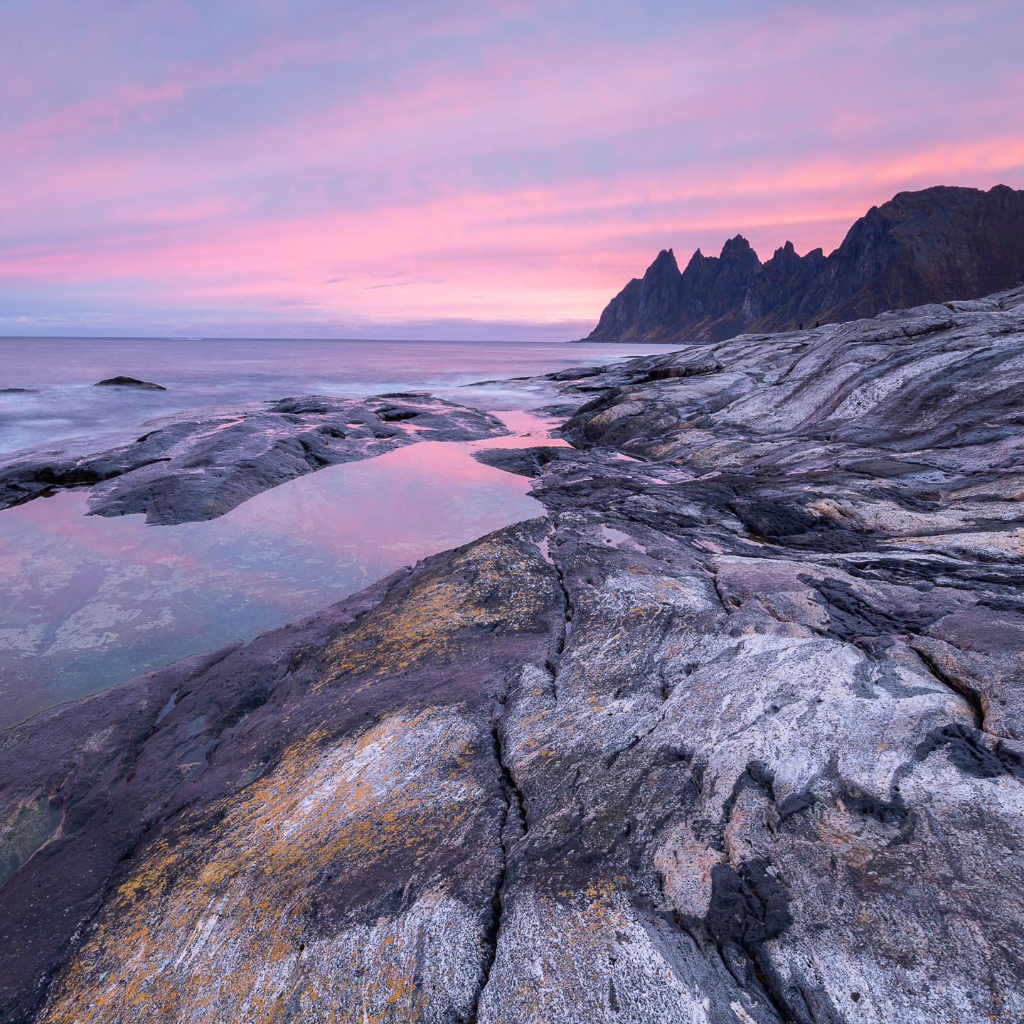 senja devil's teeth dawn