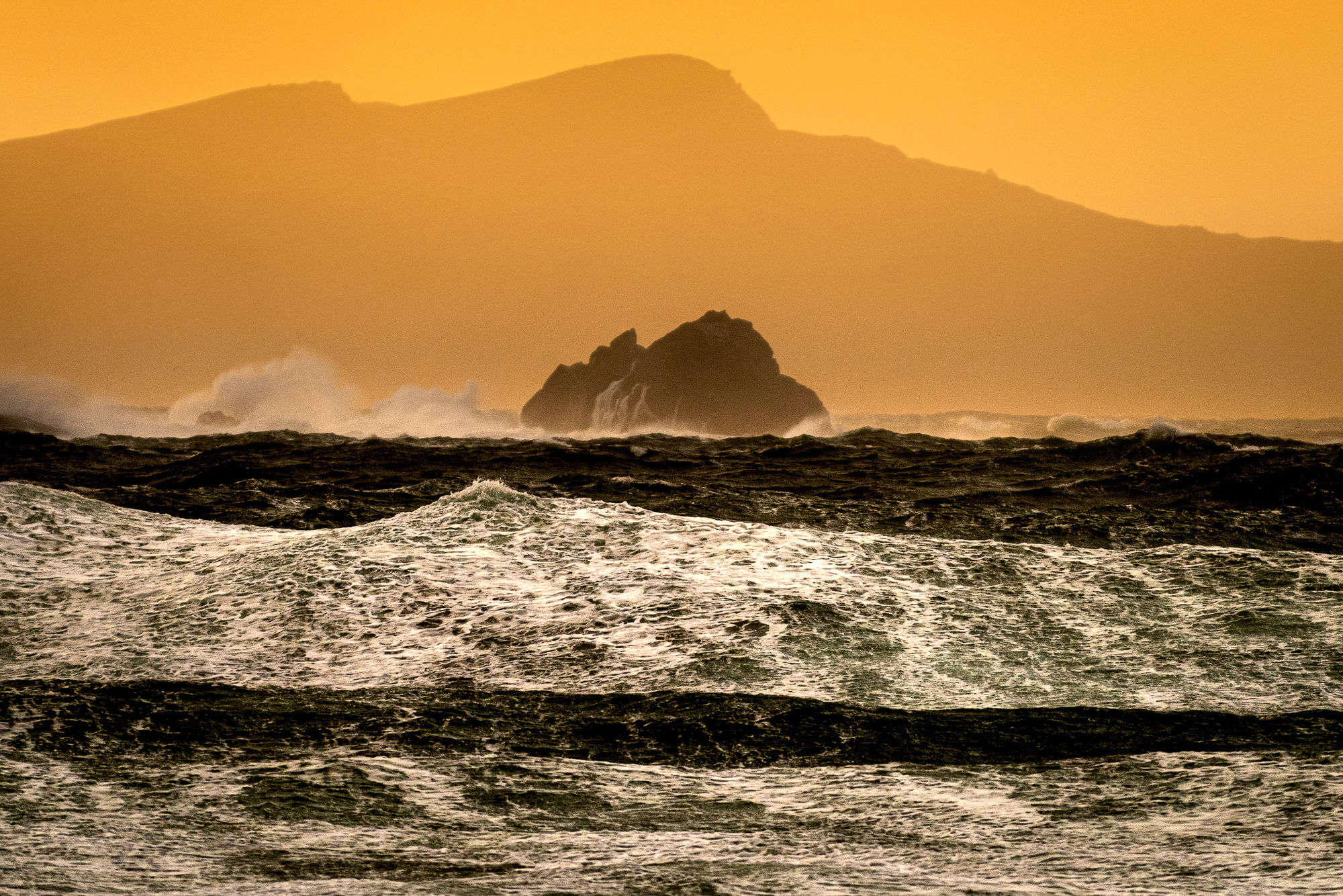 big waves clogher