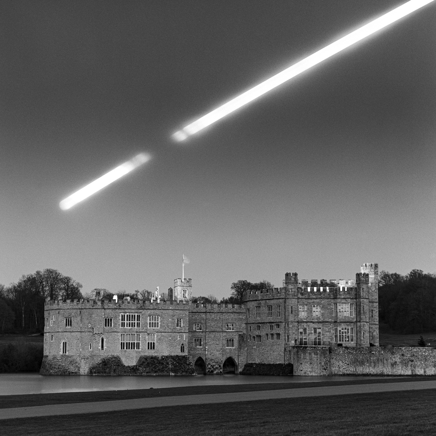 leeds castle moon long exp
