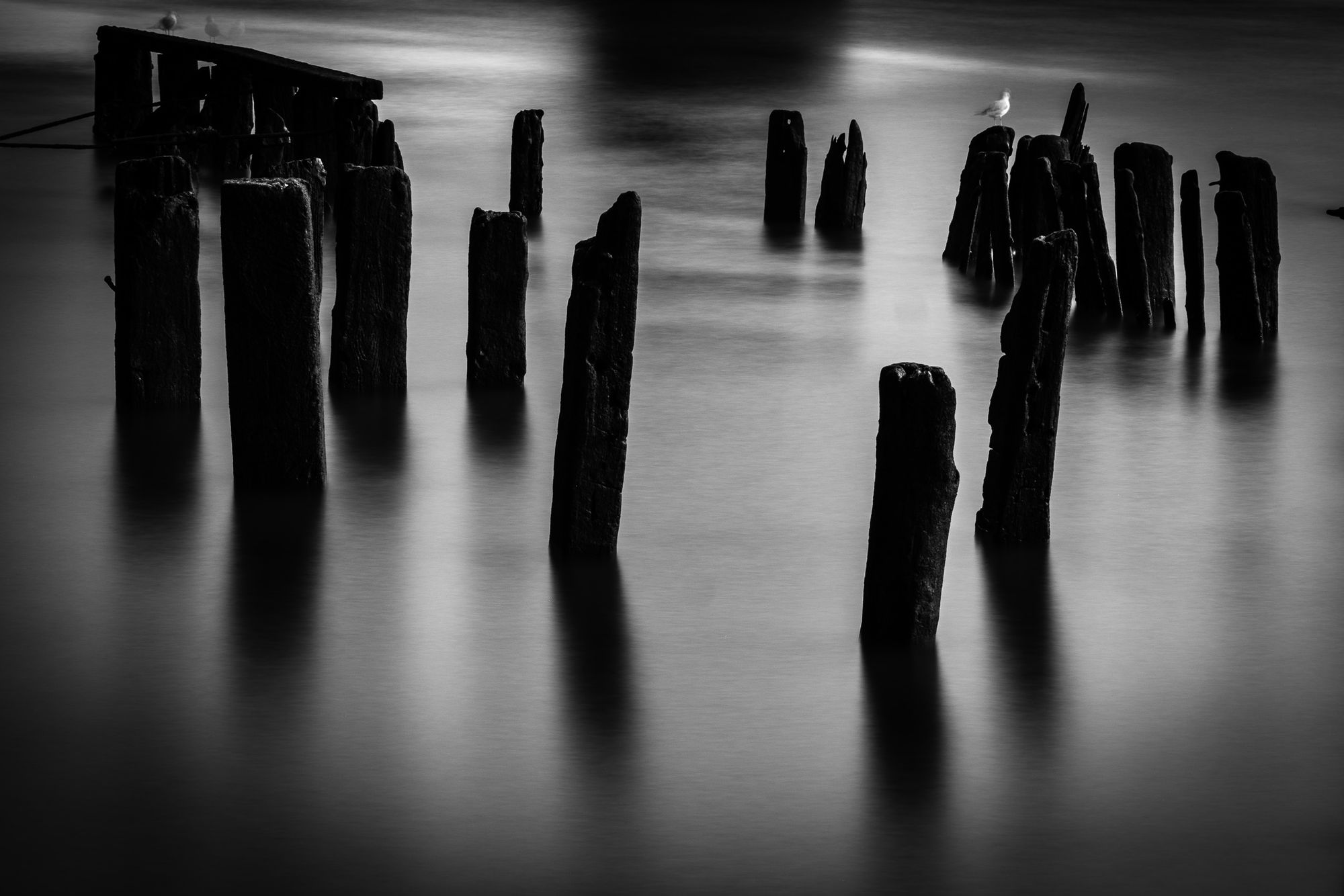 London decaying pier