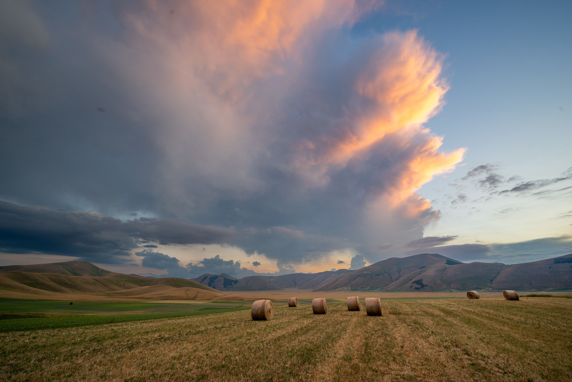 Umbria bales sunset