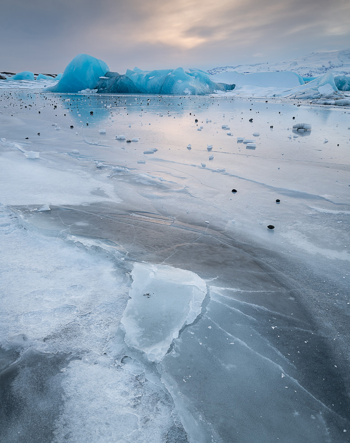 Iceland ice cracks