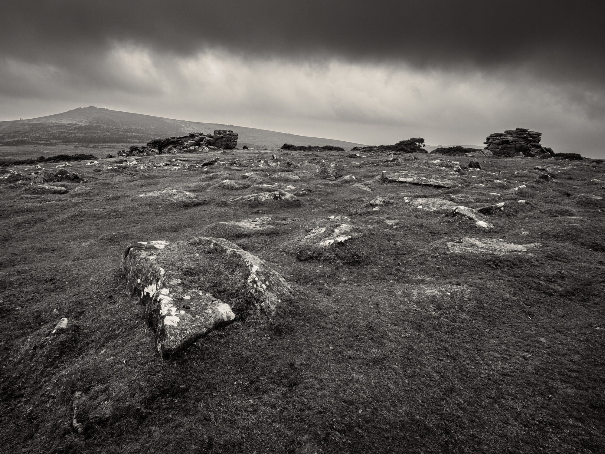 tor pointy rock foreground